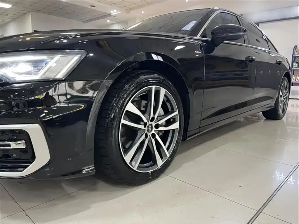 Audi A6L 2022 из CN, фото 9