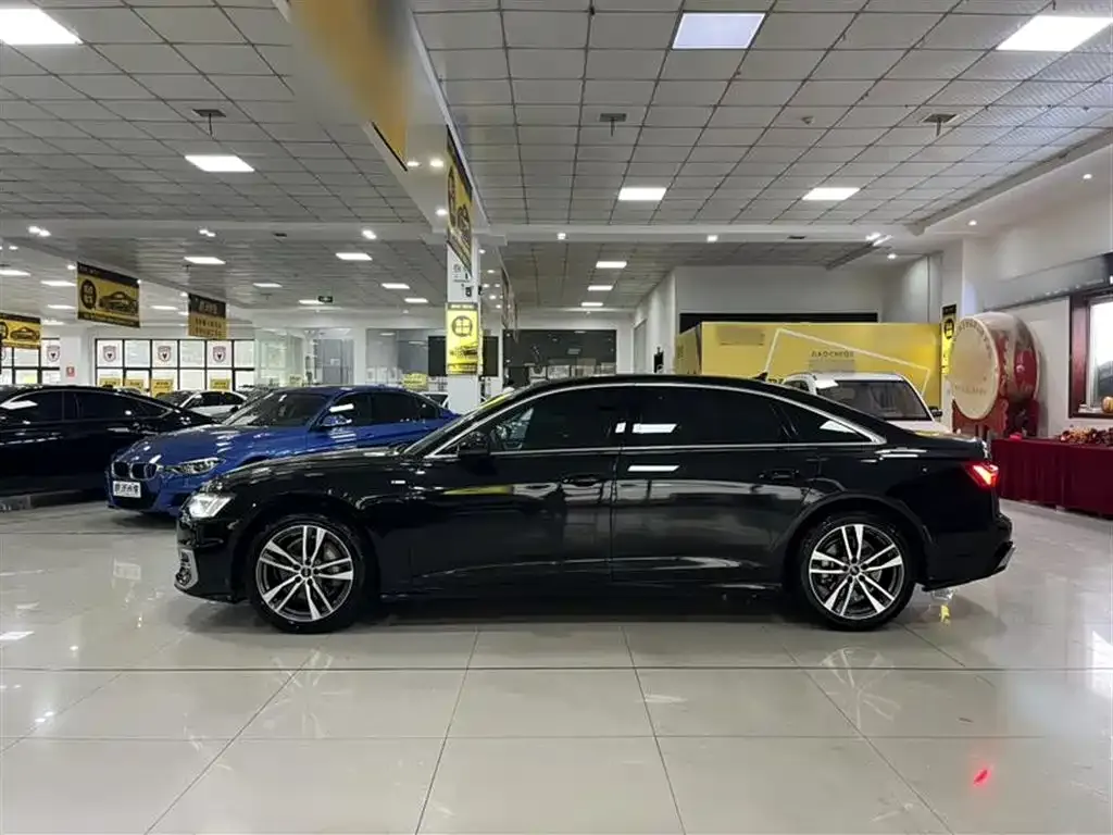 Audi A6L 2022 из CN, фото 4