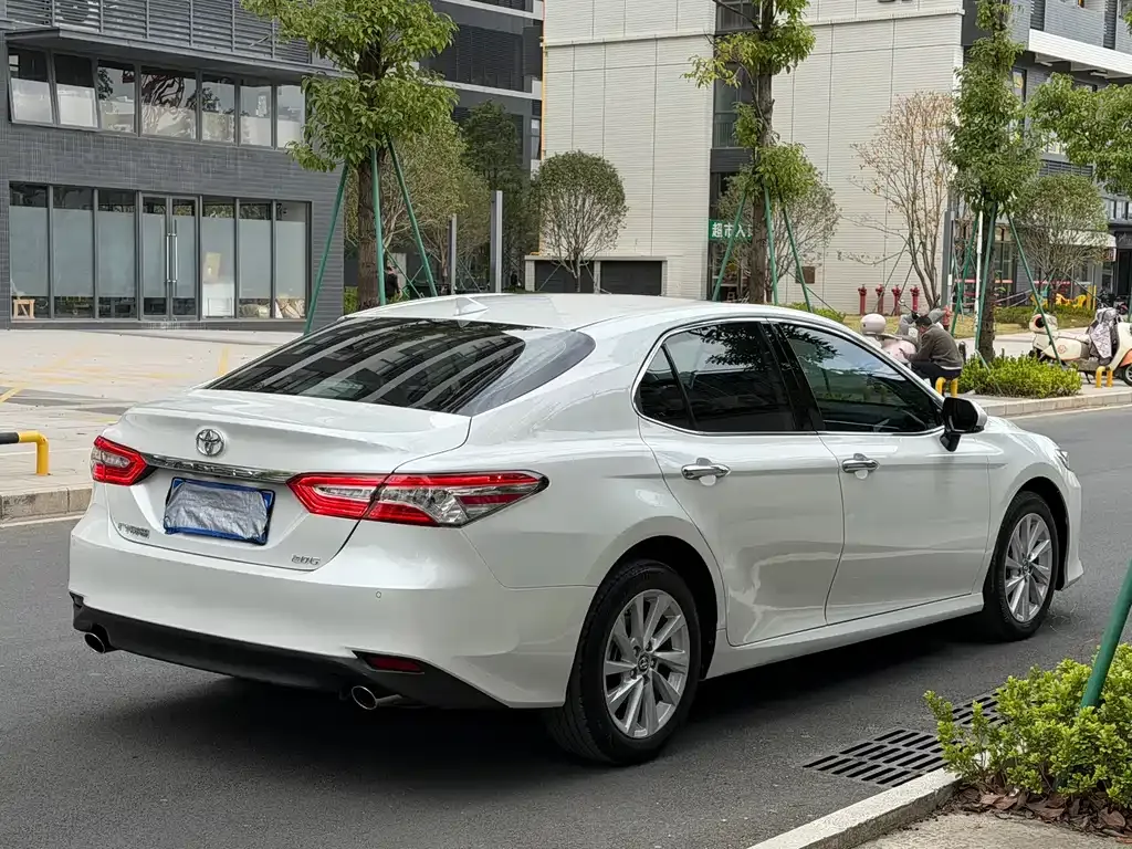 Toyota Camry 2022 из CN, фото 4