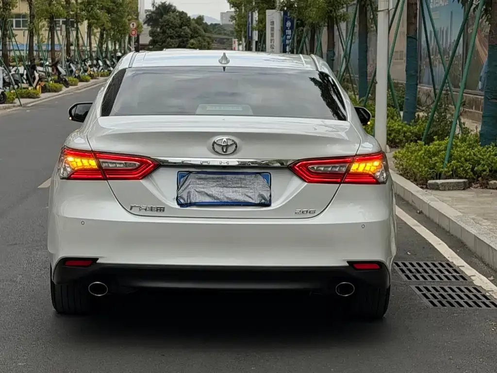 Toyota Camry 2022 из CN, фото 5