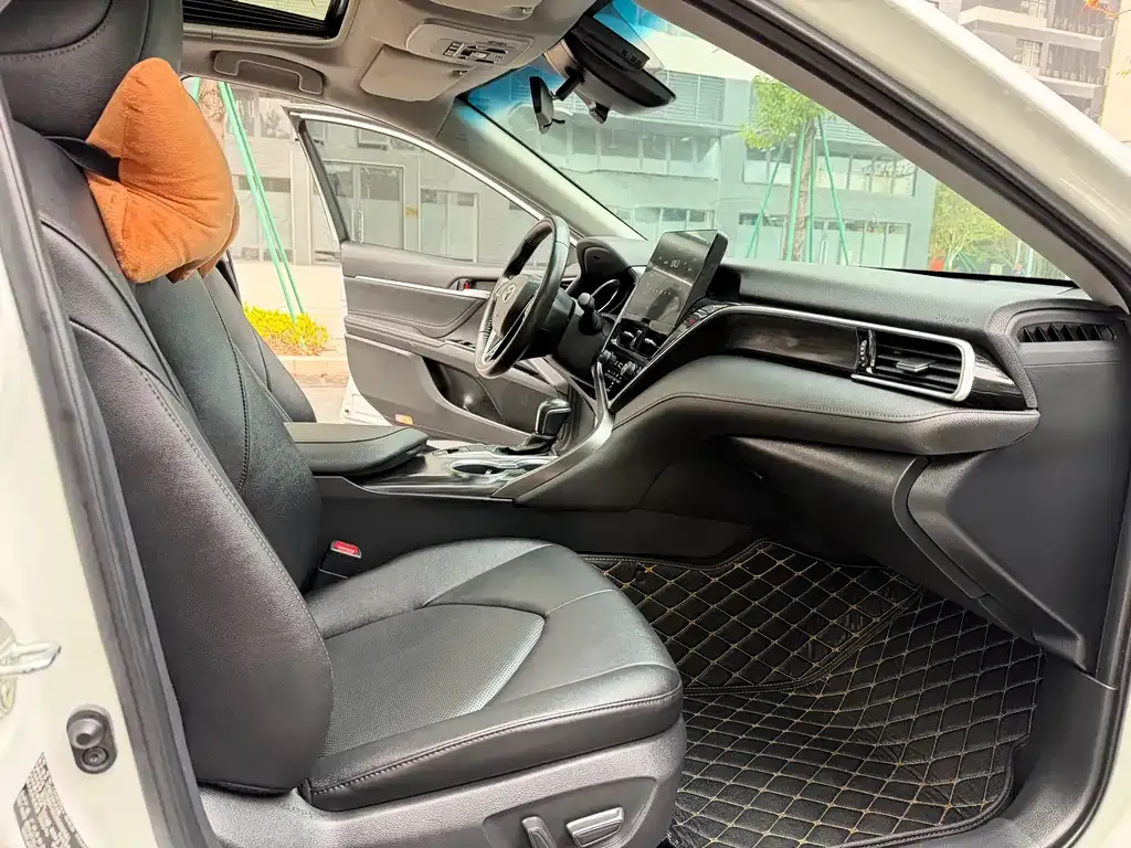 Toyota Camry 2022 из CN, фото 8