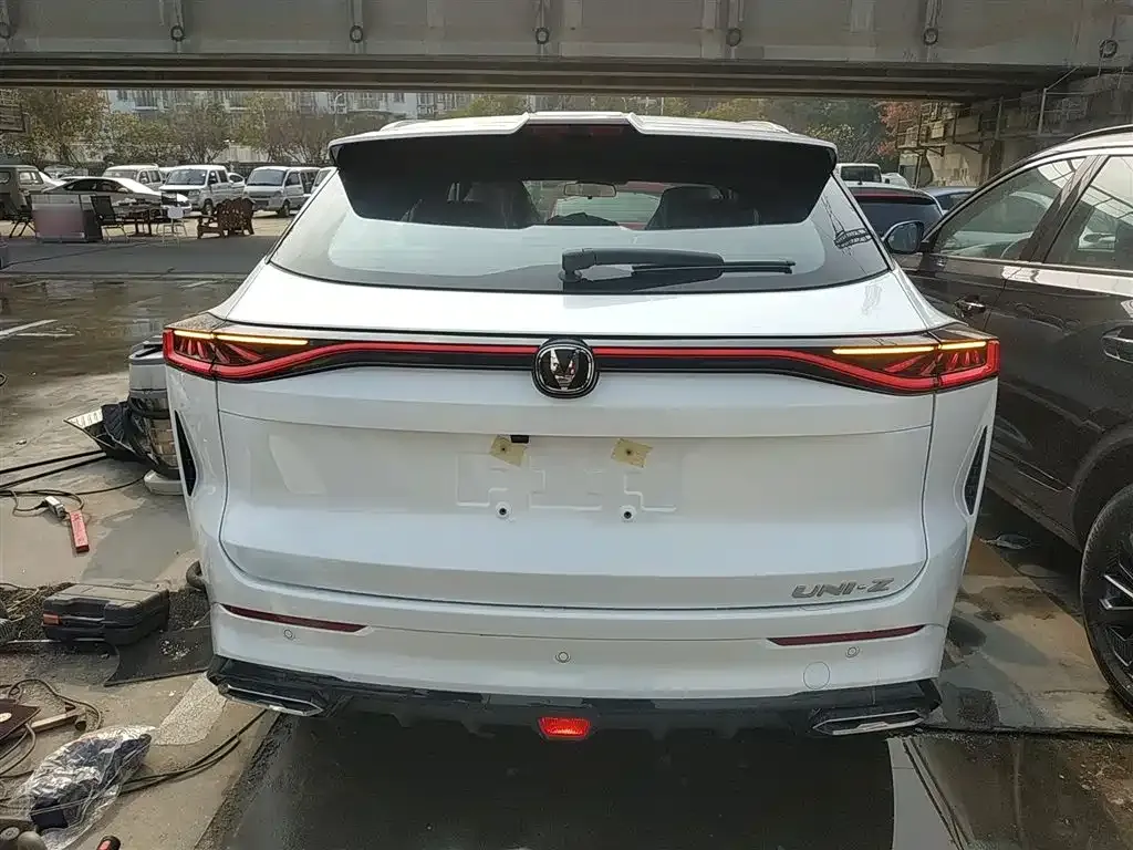 Changan UNI-Z New Energy 2025 из CN, фото 6