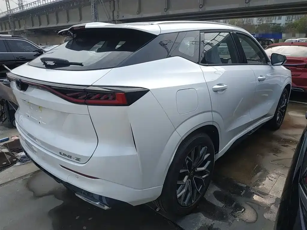 Changan UNI-Z New Energy 2025 из CN, фото 7