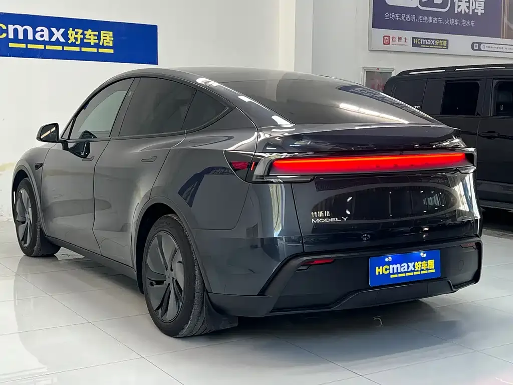Tesla Model Y 2025 из CN, фото 5