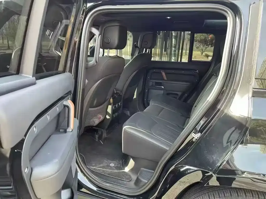 Land Rover Defender 2023 из CN, фото 5