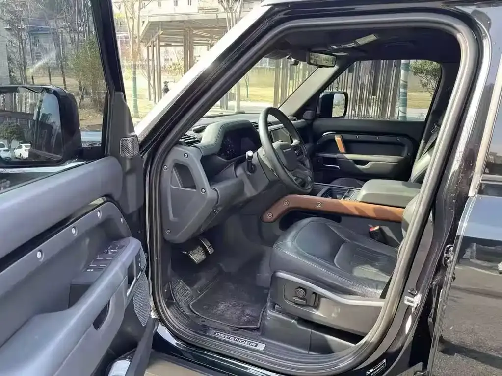Land Rover Defender 2023 из CN, фото 7