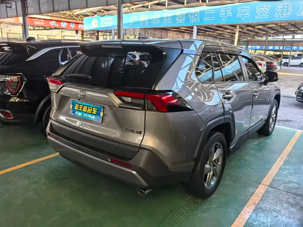 Toyota RAV4 2022 из CN, фото 6