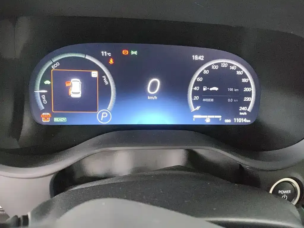 Toyota Sienna 2024 из CN, фото 4