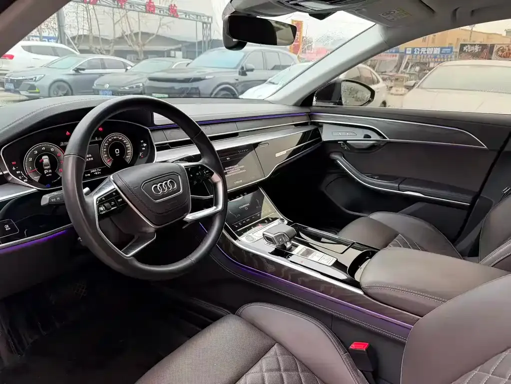Audi A8 2024 из CN, фото 2