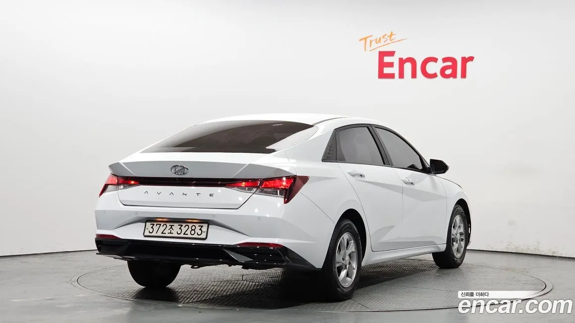 Hyundai AVANTE — фото 2