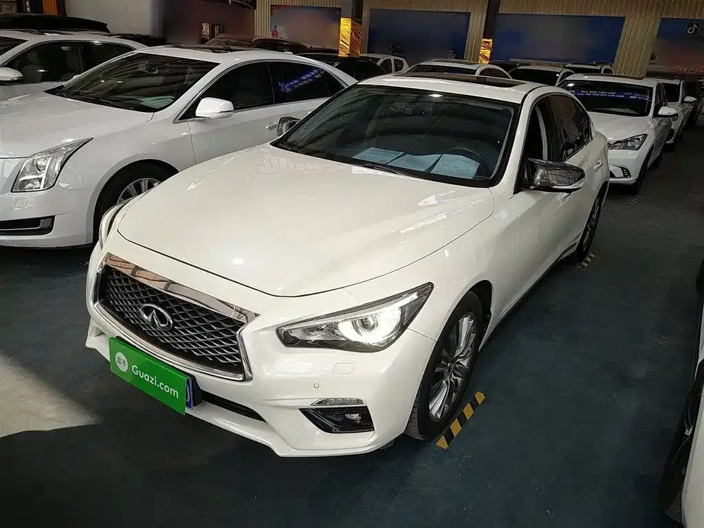Infiniti Q50L 2022 из CN, фото 1