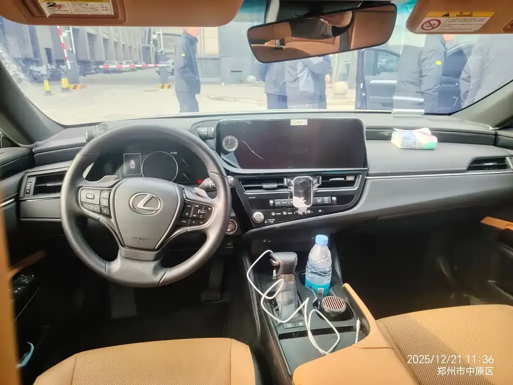 Lexus ES 2024 из CN, фото 5