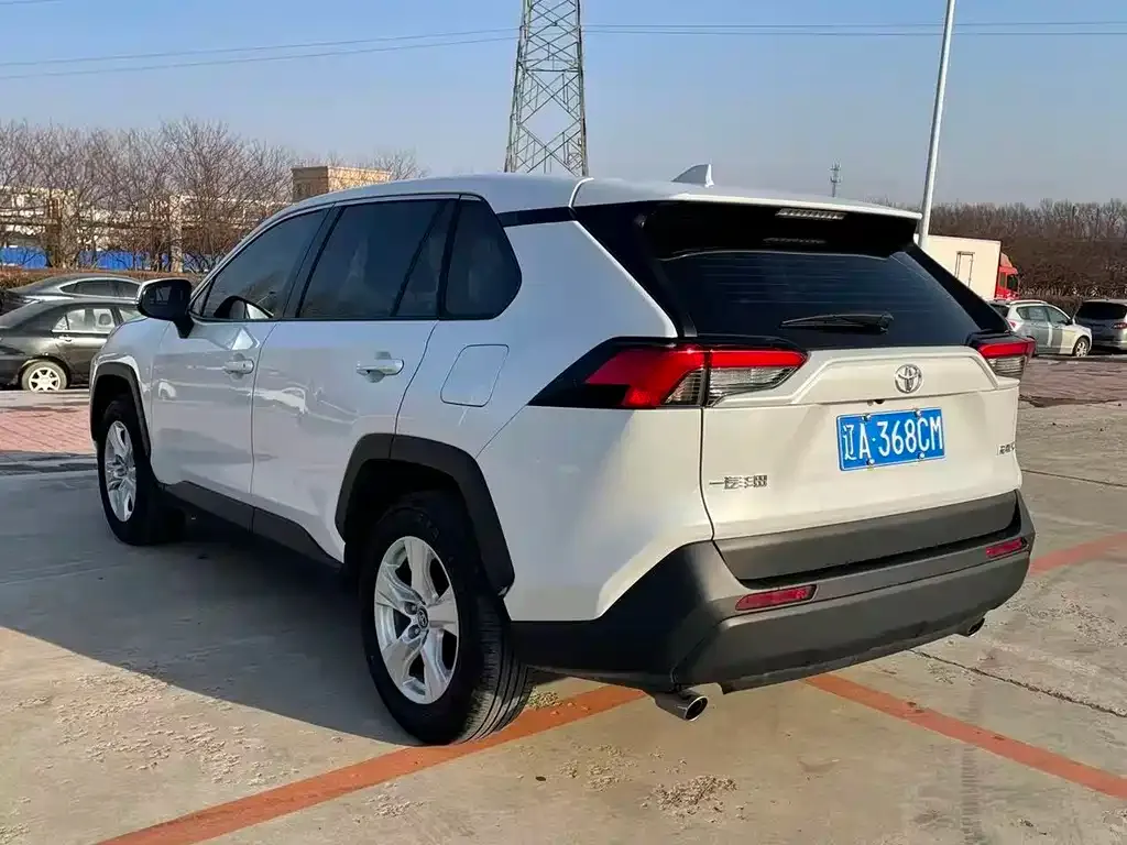 Toyota RAV4 2025 из CN, фото 7