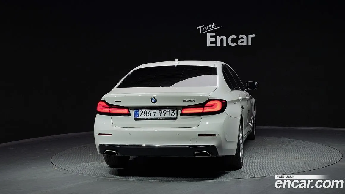 BMW 5-Series 2022 из KR, фото 2