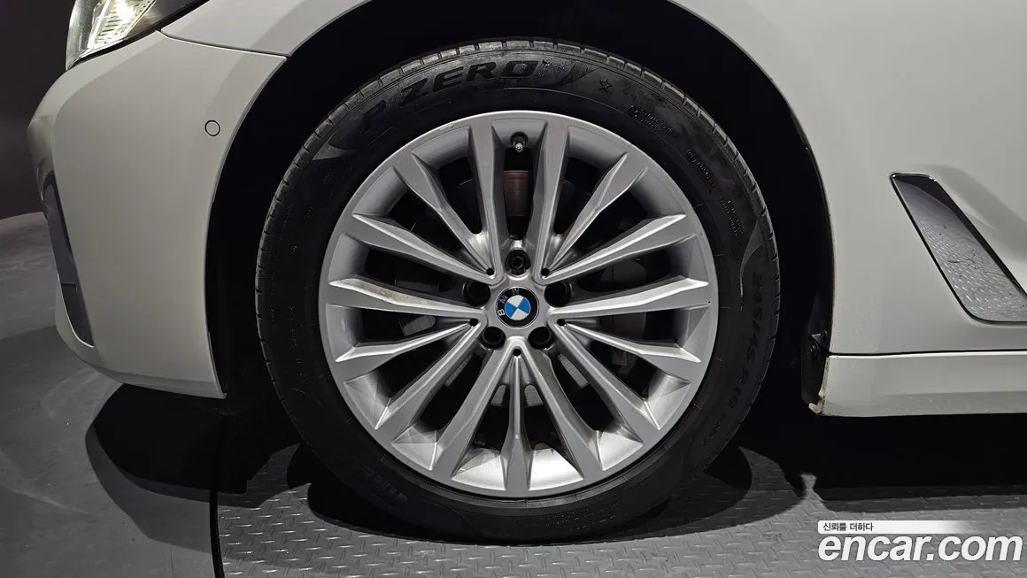 BMW 5-Series 2022 из KR, фото 8
