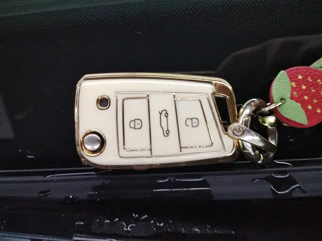 Volkswagen Tharu 2023 из CN, фото 6
