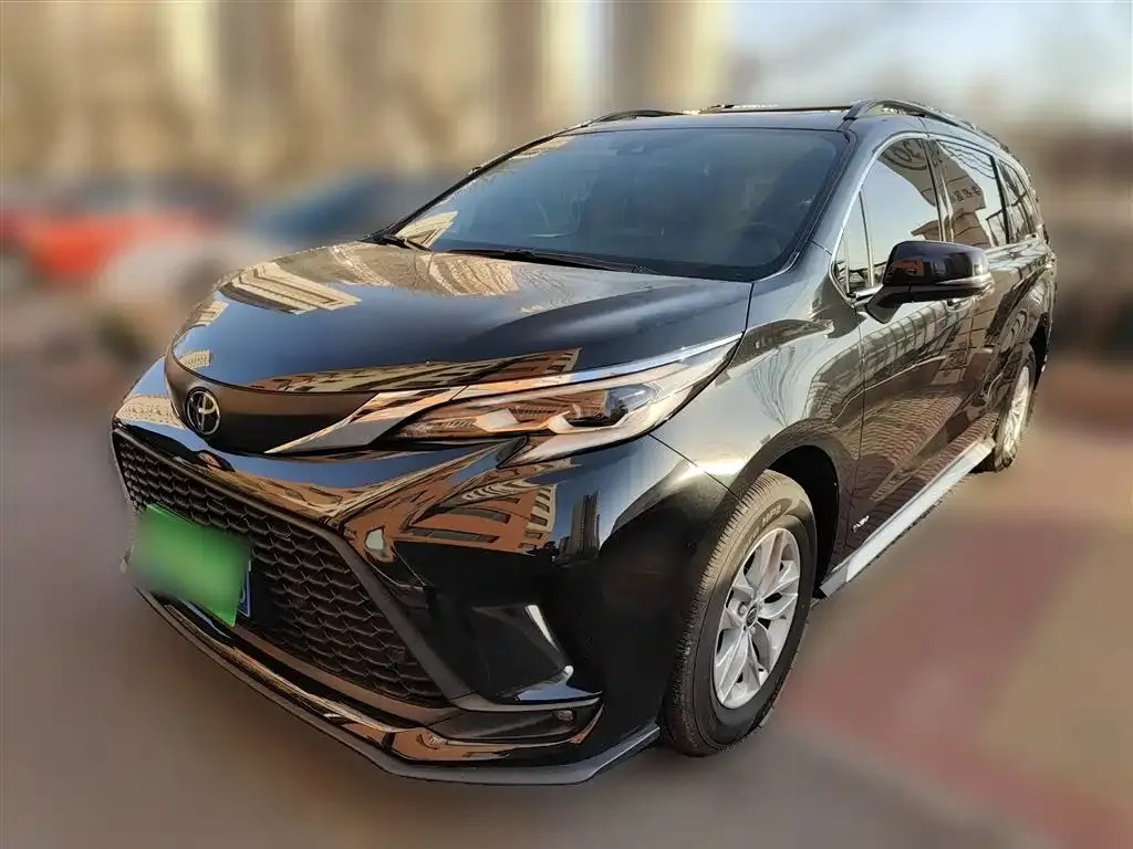 Toyota Granvia 2024 из CN, фото 2