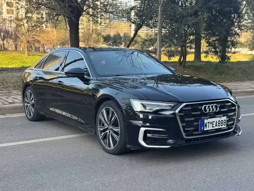 Audi A6L — фото 9