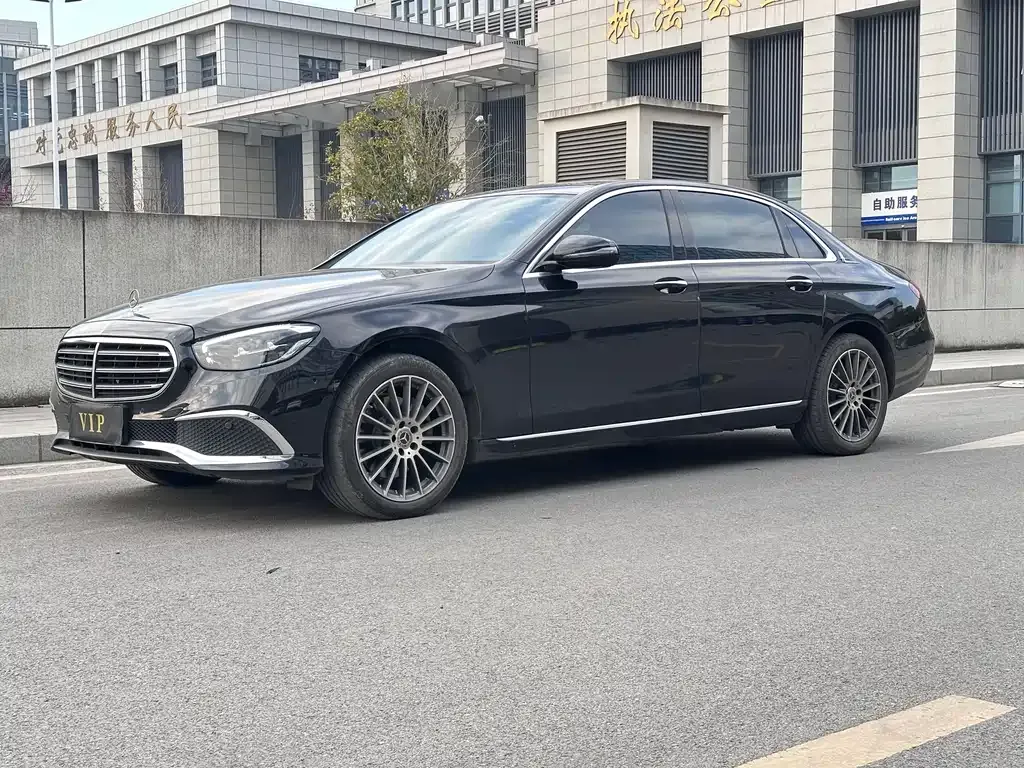 Mercedes-Benz E-Class 2023 из CN, фото 4