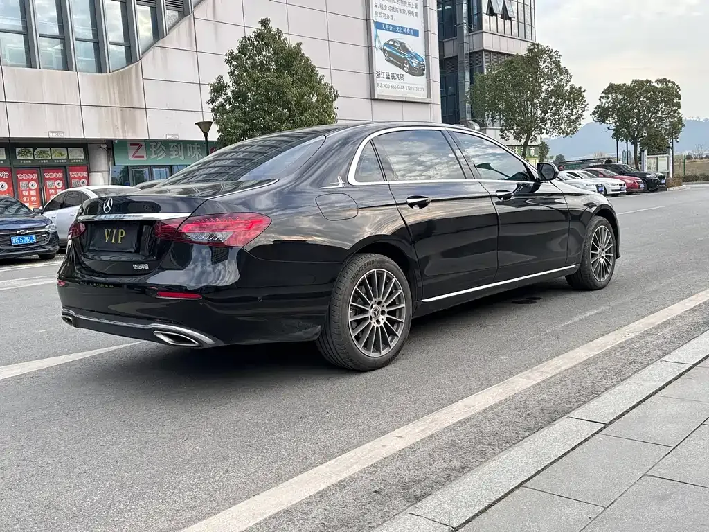 Mercedes-Benz E-Class 2023 из CN, фото 3