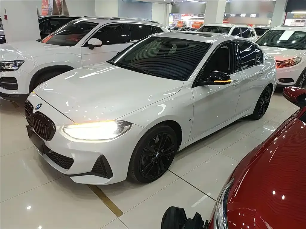 BMW 1 Series 2021 из CN, фото 5