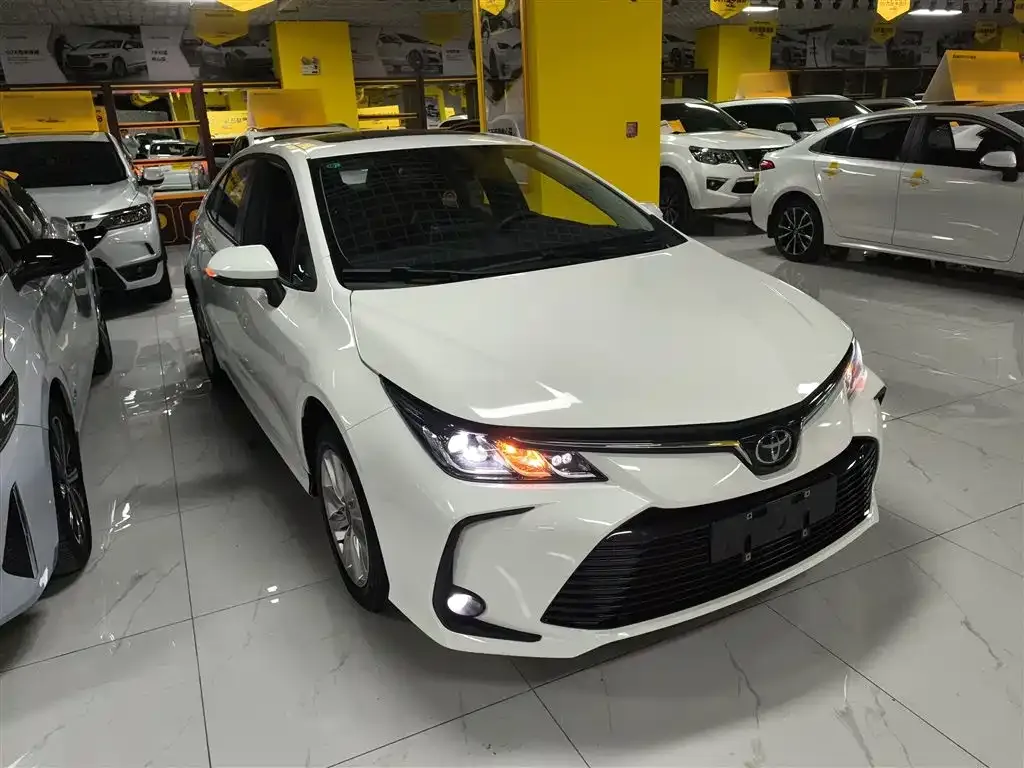 Toyota Corolla 2023 из CN, фото 4