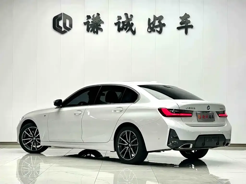 BMW 3 Series 2024 из CN, фото 7