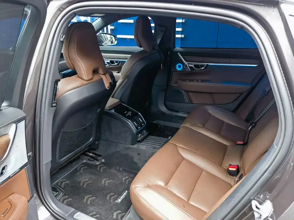 Volvo S90 2021 из CN, фото 9