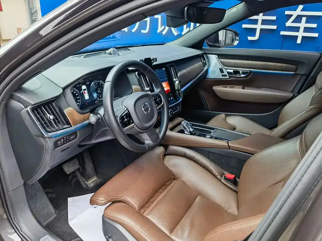 Volvo S90 2021 из CN, фото 3
