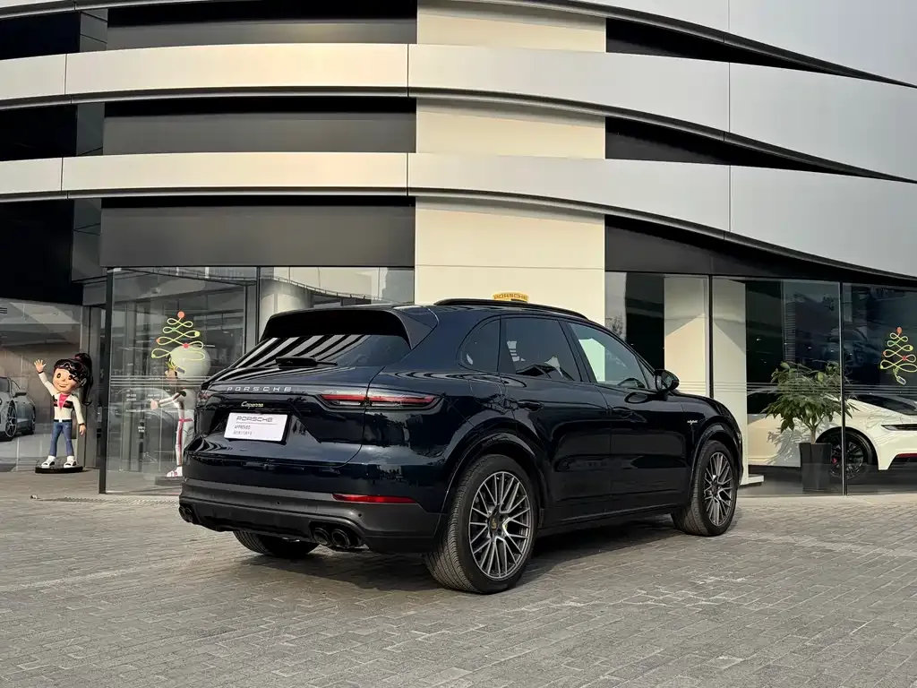 Porsche Cayenne Hybrid 2023 из CN, фото 5