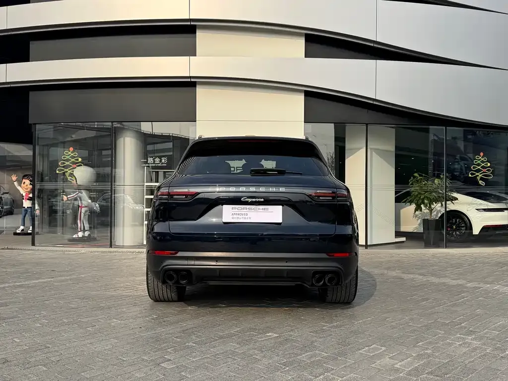 Porsche Cayenne Hybrid 2023 из CN, фото 2