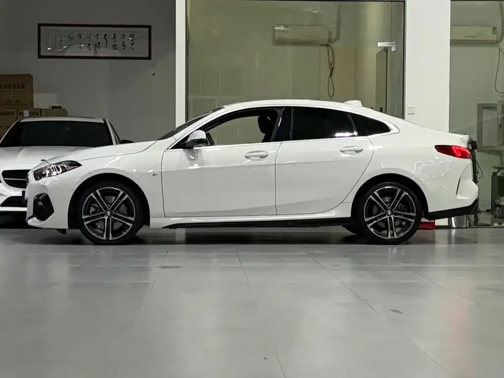 BMW 2 Series (Import) 2022 из CN, фото 2