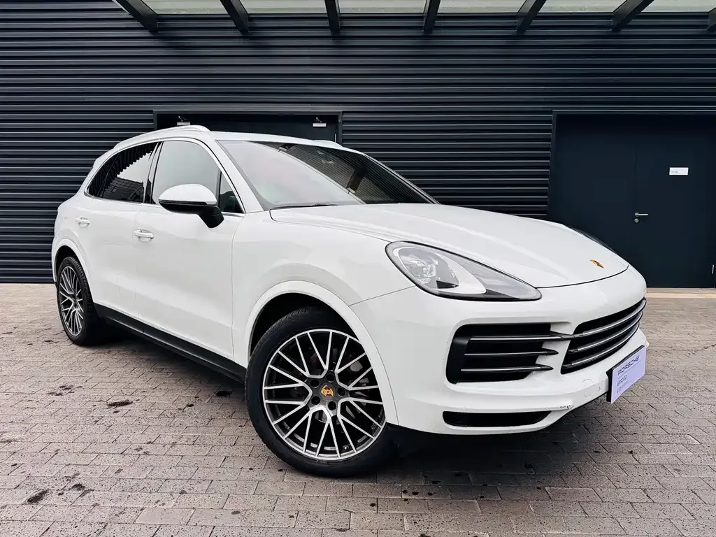 Porsche Cayenne — фото 7