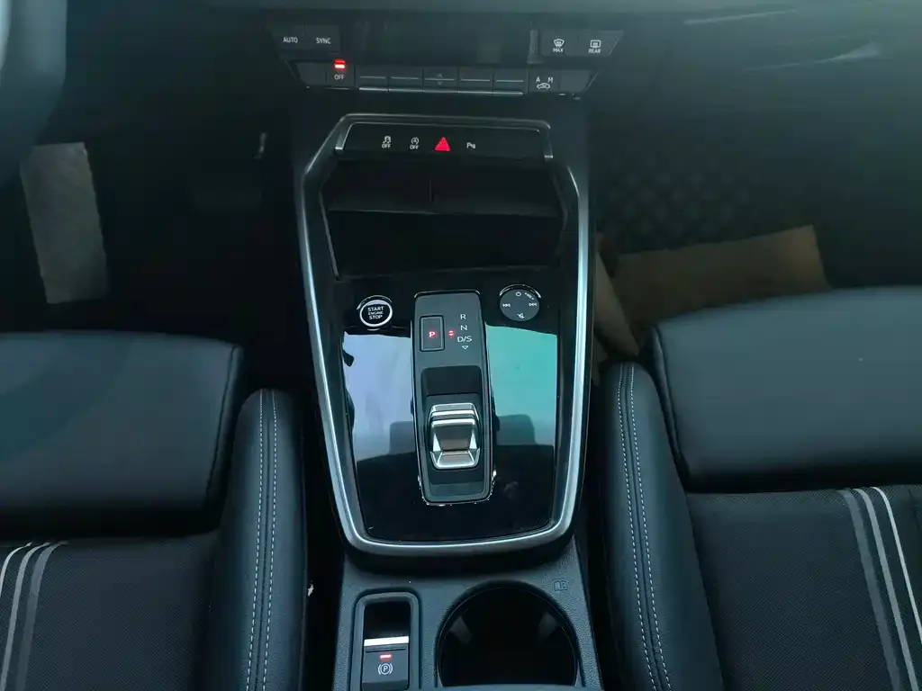 Audi A3 2021 из CN, фото 3