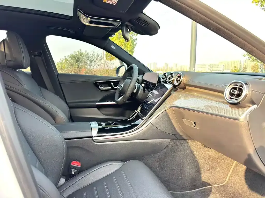Mercedes-Benz C-Class 2025 из CN, фото 8