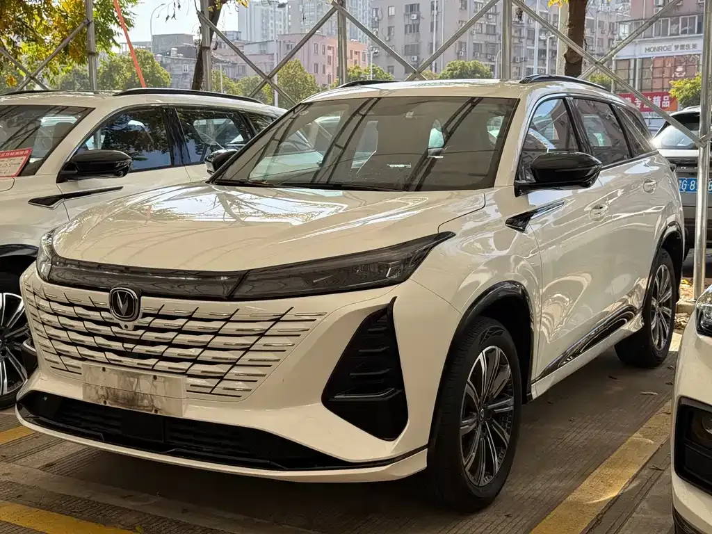 Changan CS75PLUS 2024 из CN, фото 1