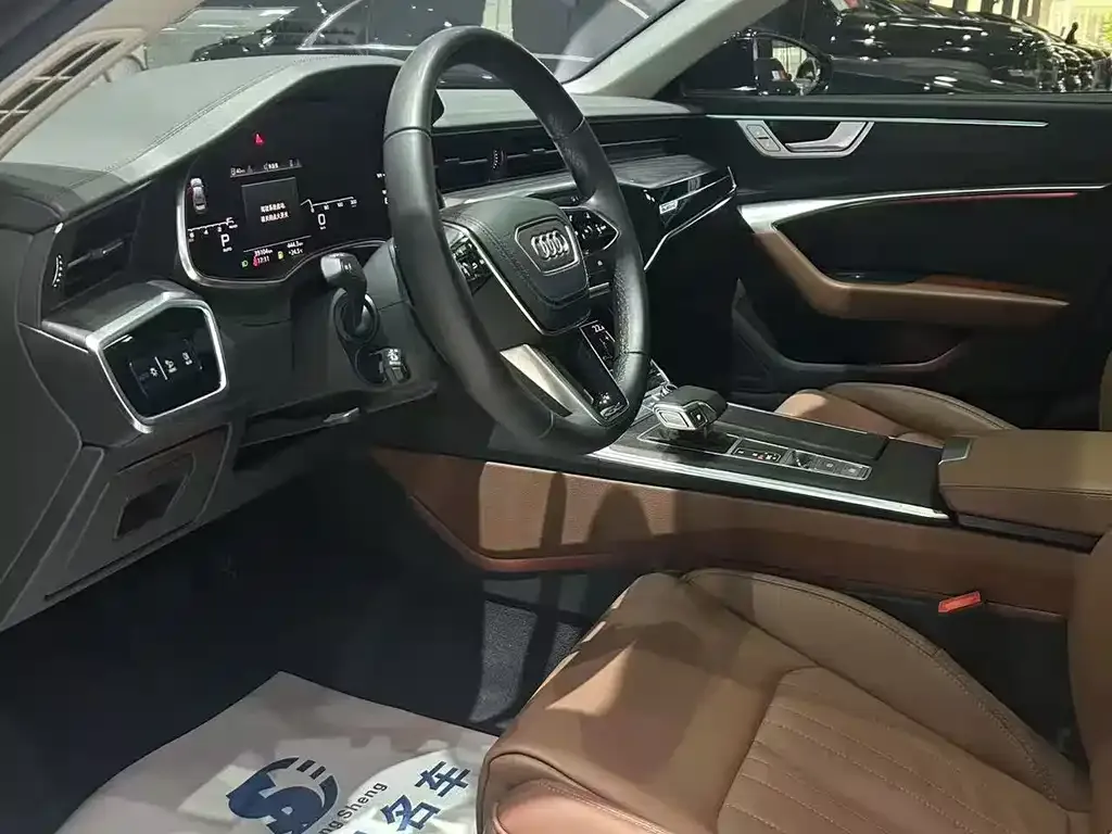 Audi A6L 2024 из CN, фото 9