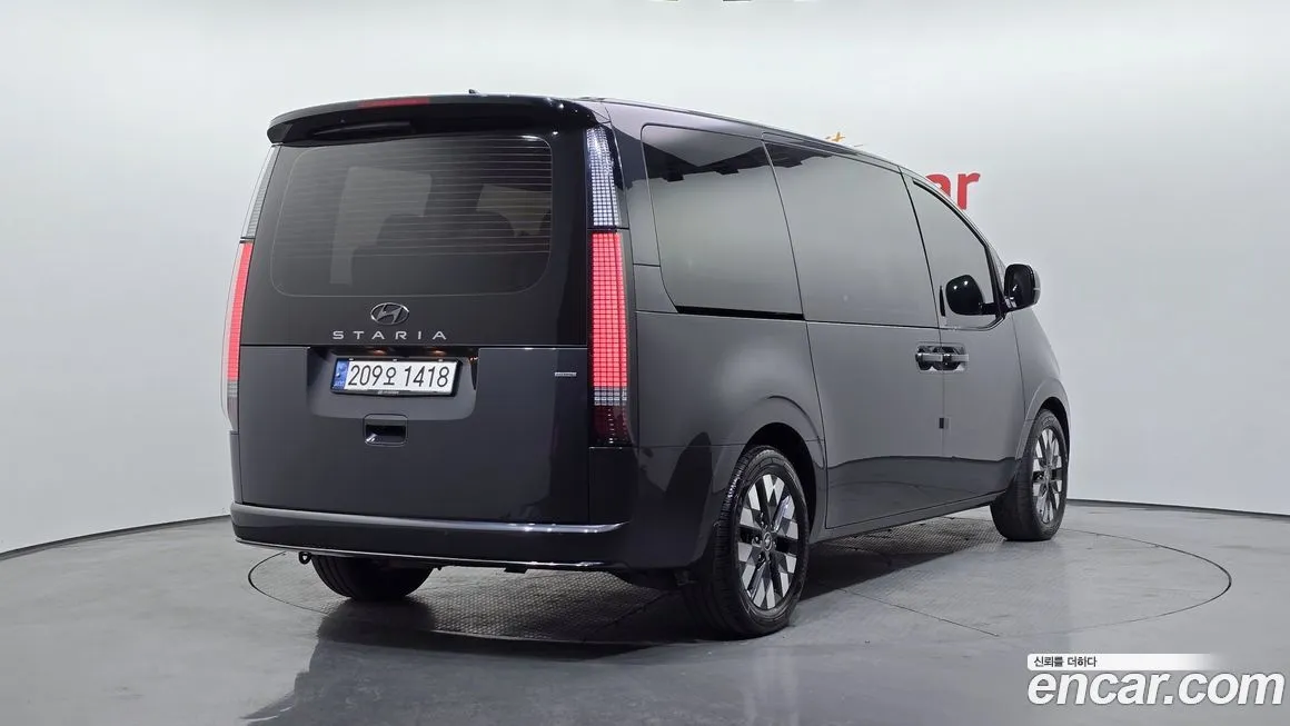Hyundai Staria 2023 из KR, фото 2