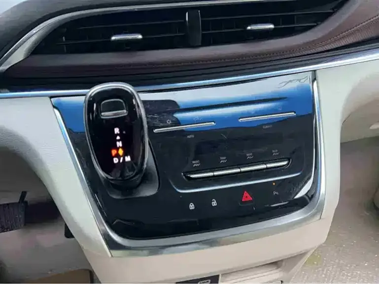 Buick GL8 2022 из CN, фото 4