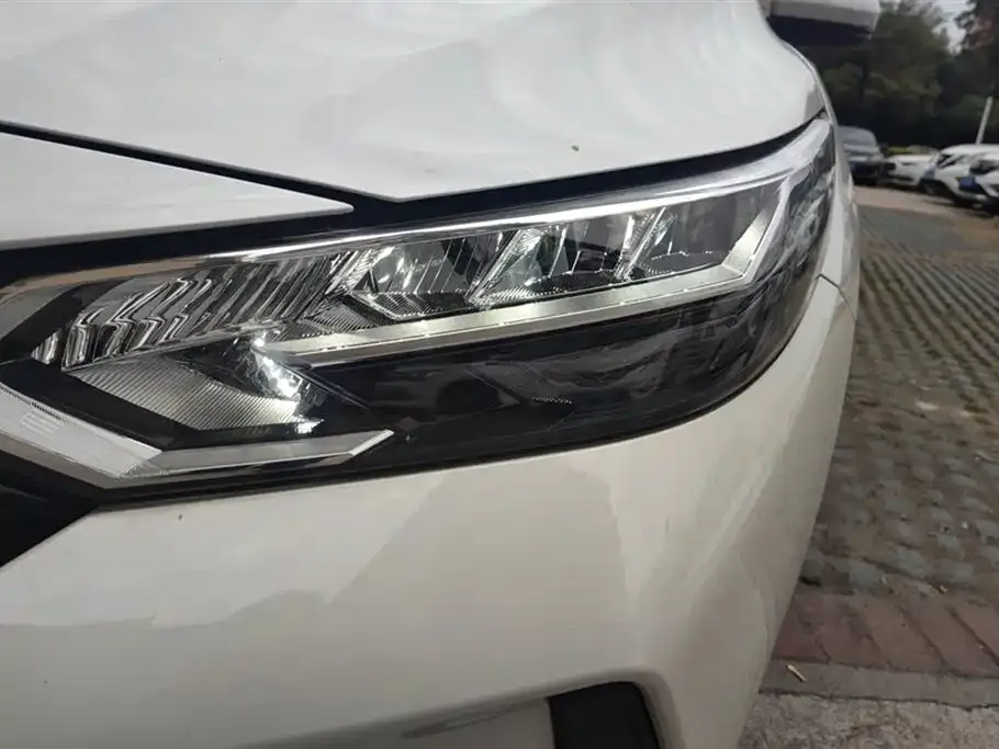 Nissan Sylphy 2023 из CN, фото 3