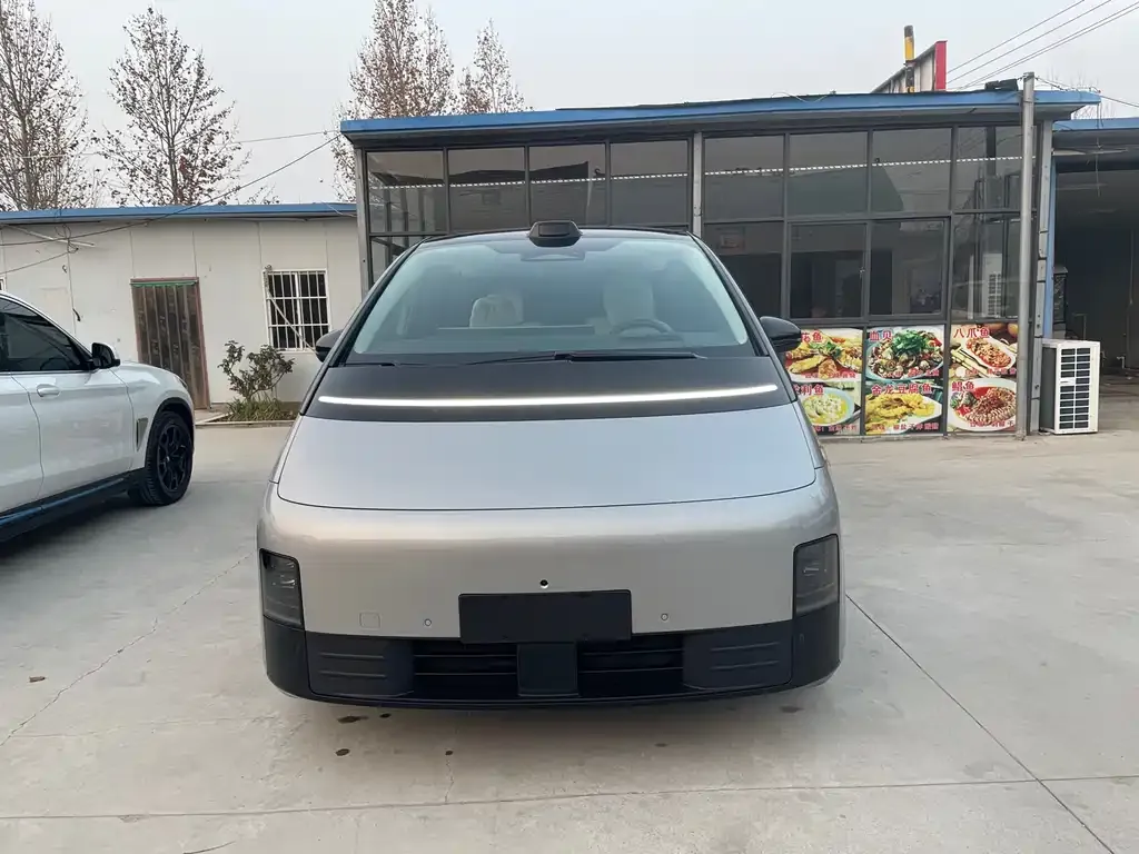 Li Auto MEGA — фото 2