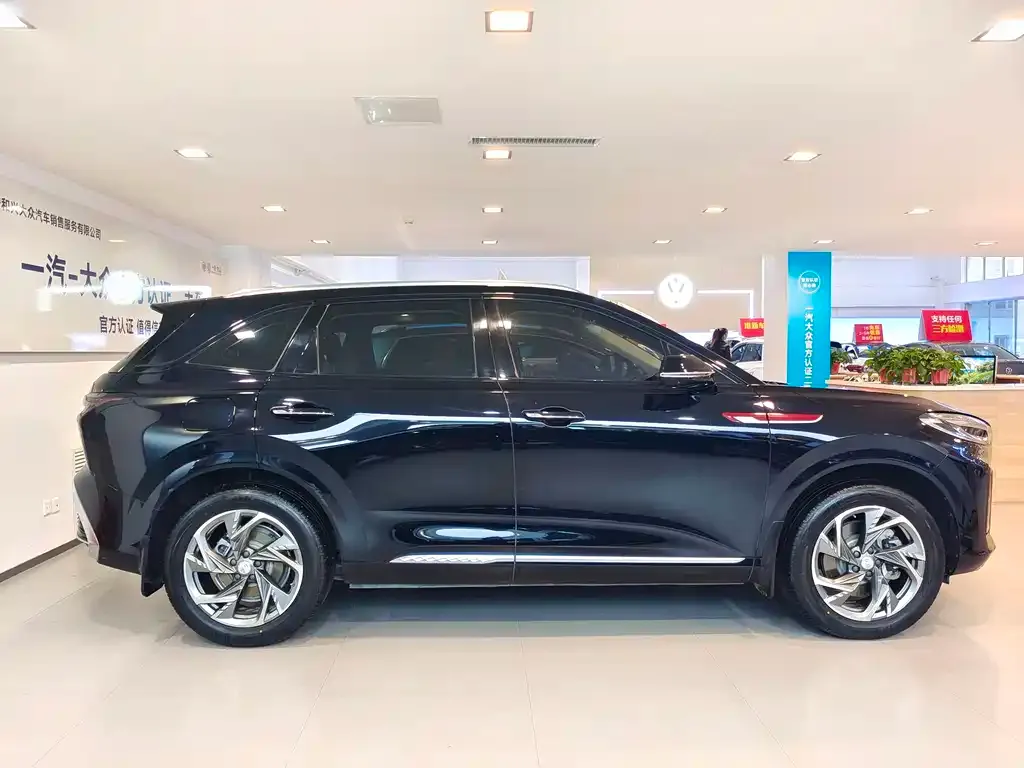Hongqi HS3 PHEV 2025 из CN, фото 4