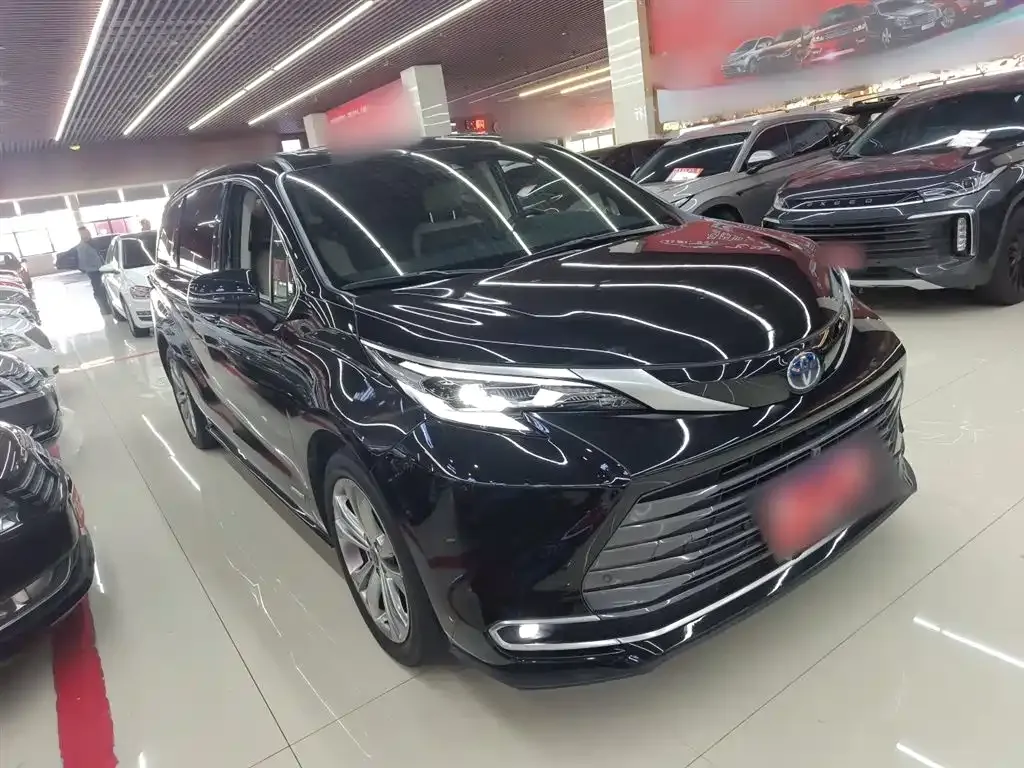 Toyota Sienna 2023 из CN, фото 7
