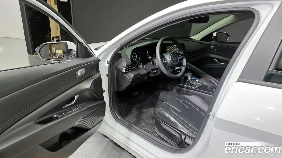 Hyundai AVANTE 2023 из KR, фото 10