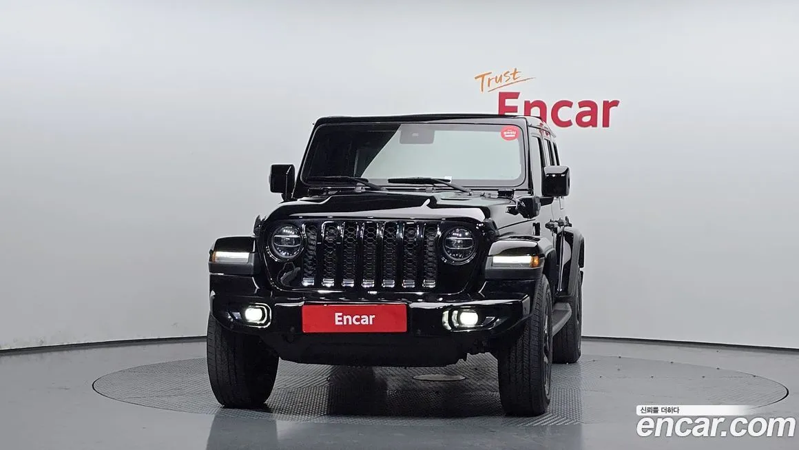 Jeep Wrangler 2022 из KR, фото 3