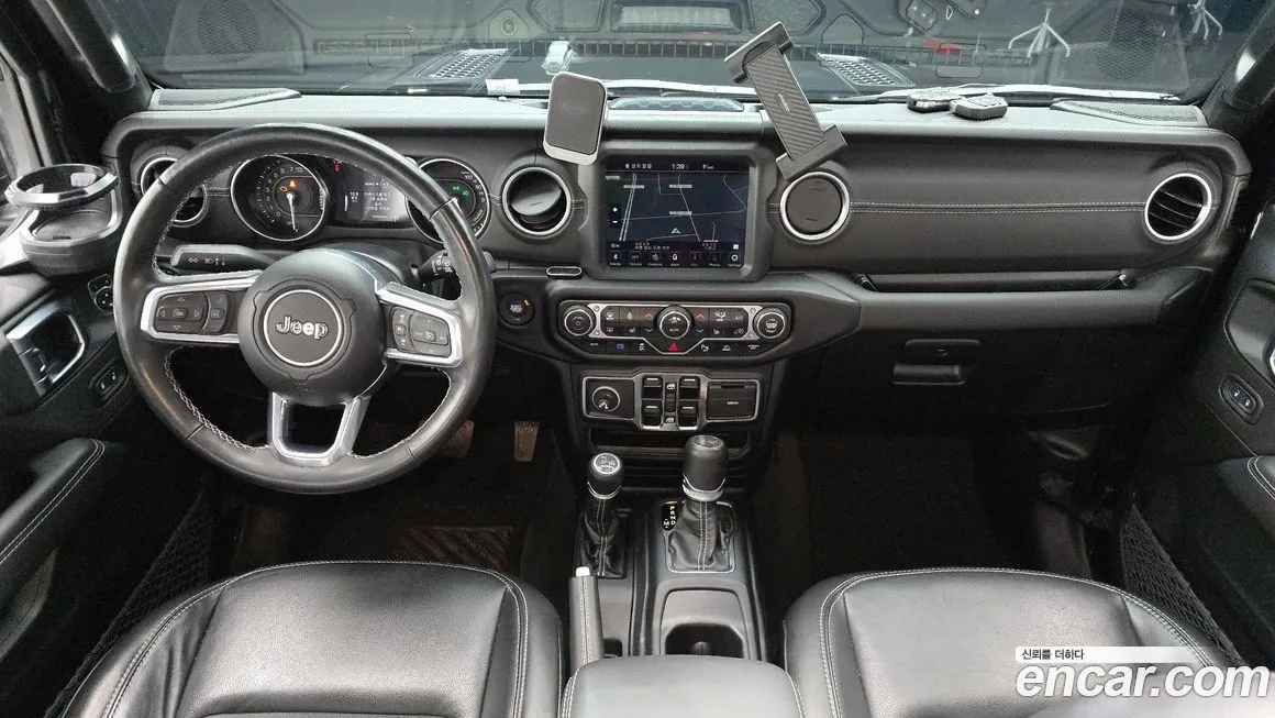 Jeep Wrangler 2022 из KR, фото 8