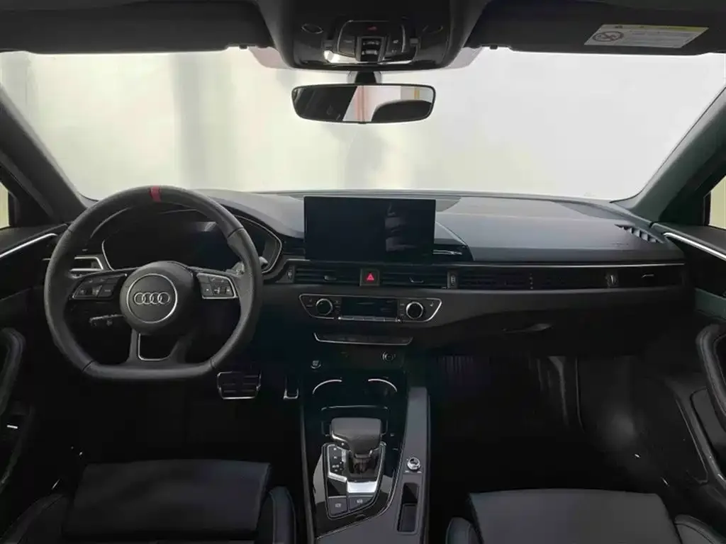 Audi A4L 2025 из CN, фото 3