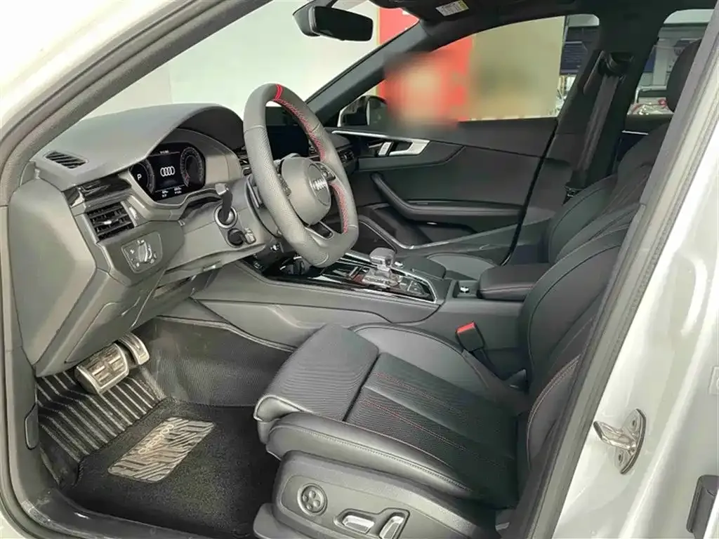 Audi A4L 2025 из CN, фото 9