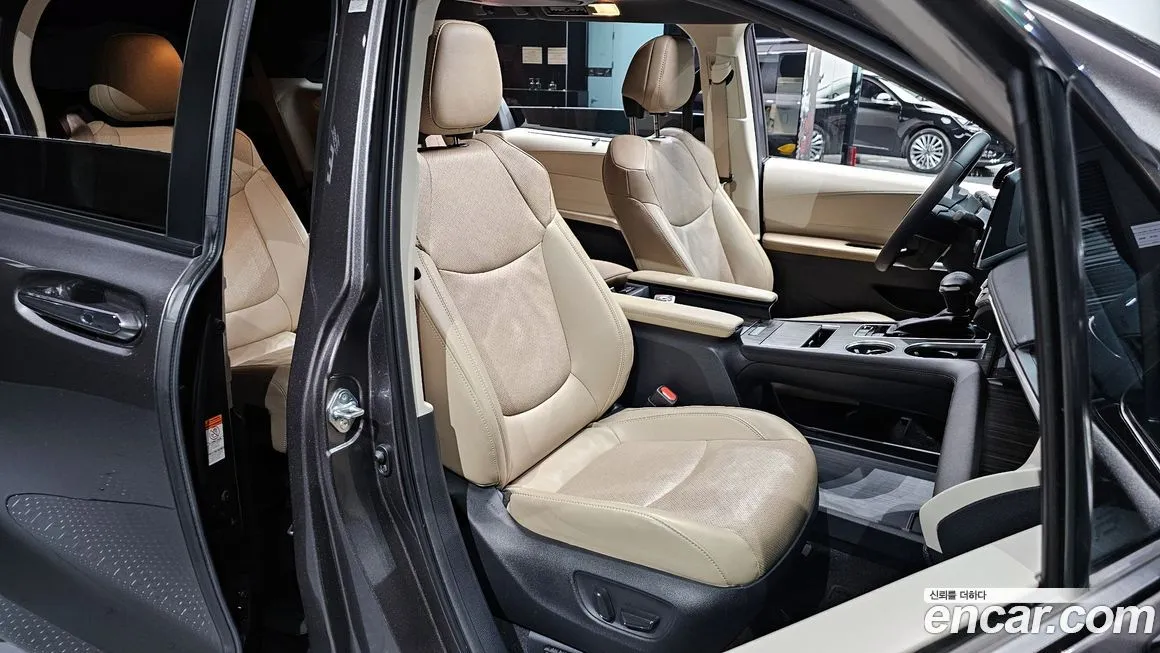 Toyota Sienna 2021 из KR, фото 9