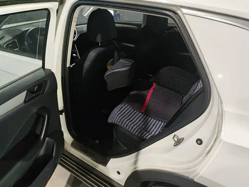 Volkswagen T-Roc 2021 из CN, фото 5